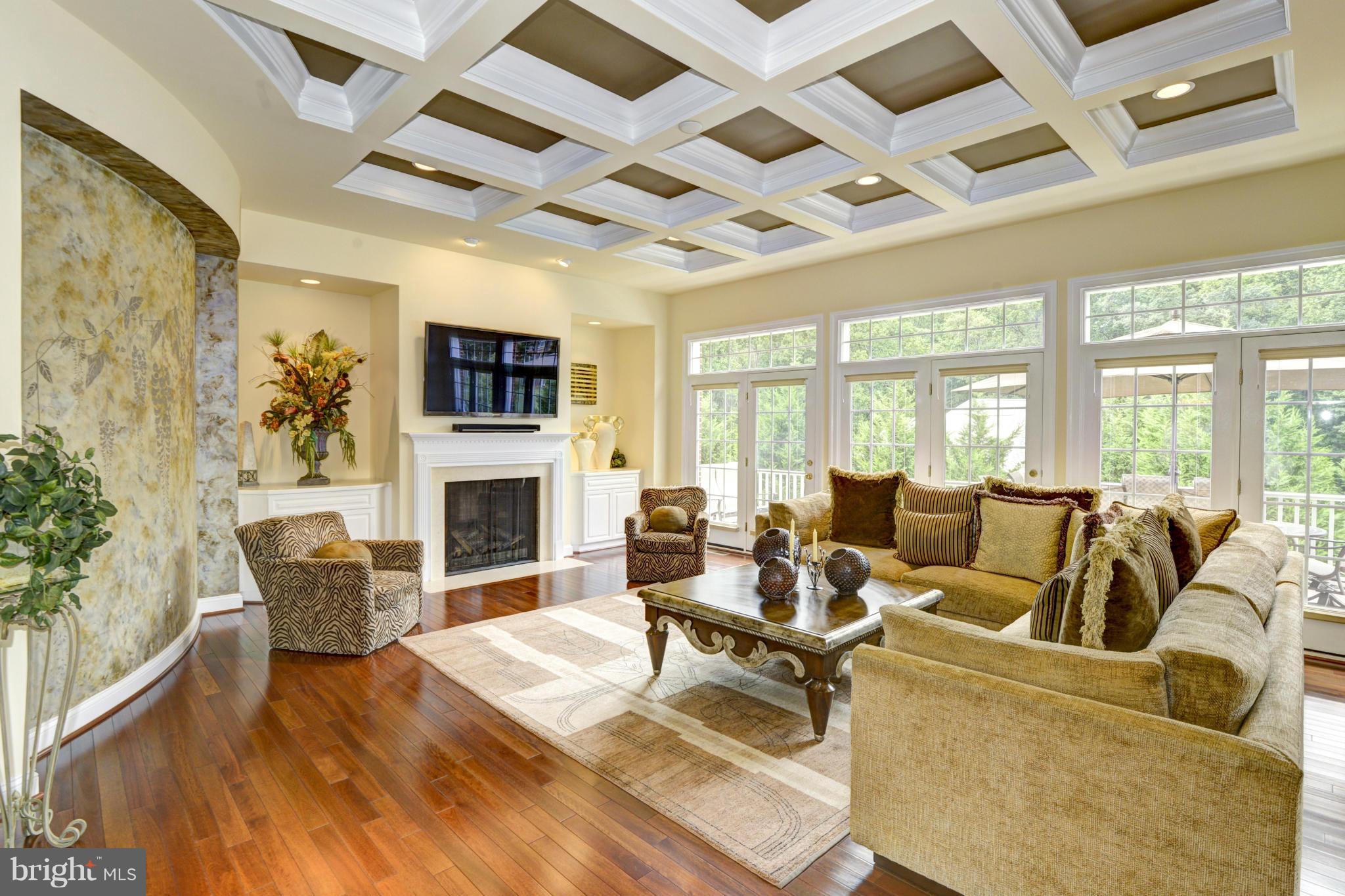 RIVERWOOD - Residential