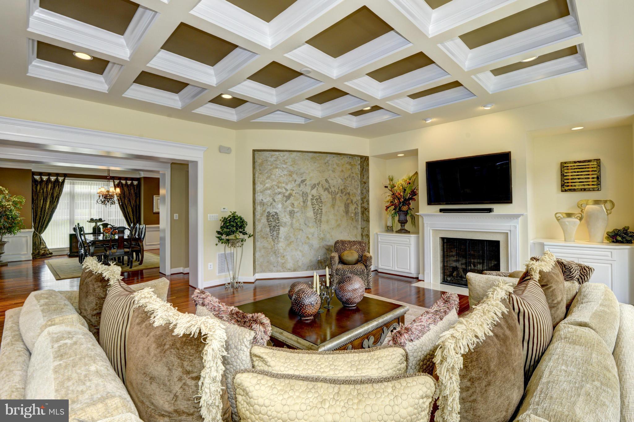 RIVERWOOD - Residential