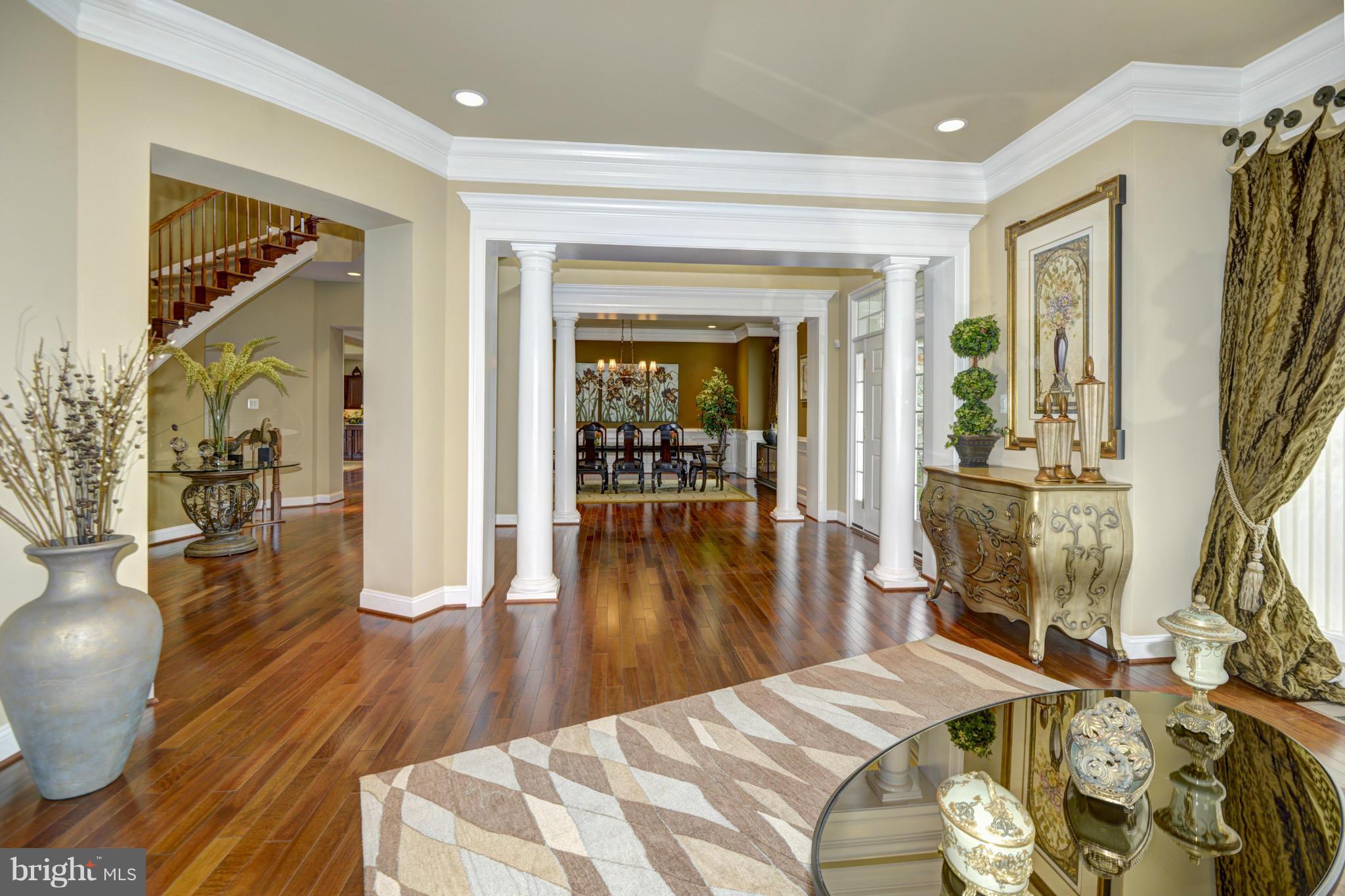 RIVERWOOD - Residential