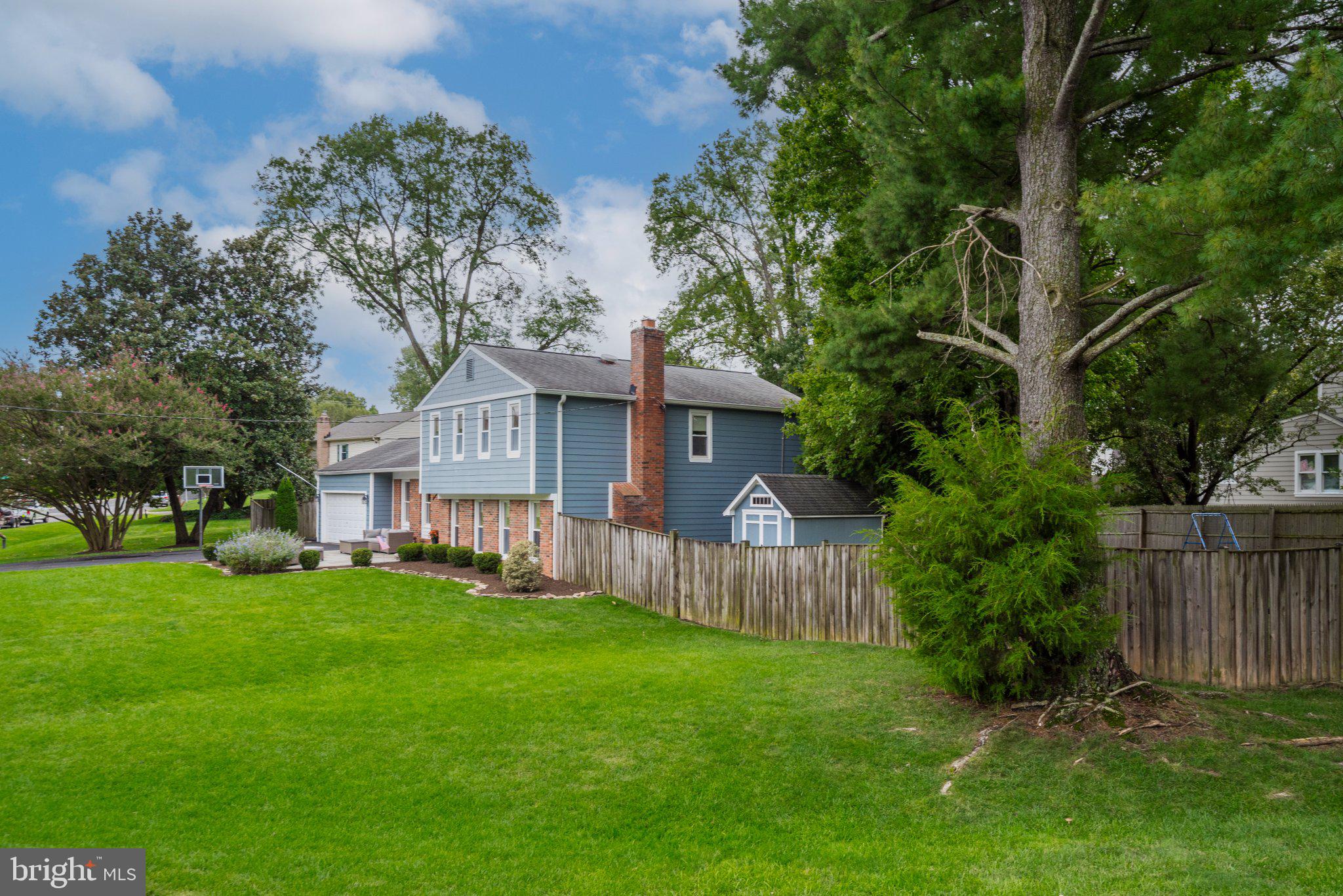 15004 ROCKING SPRING DRIVE