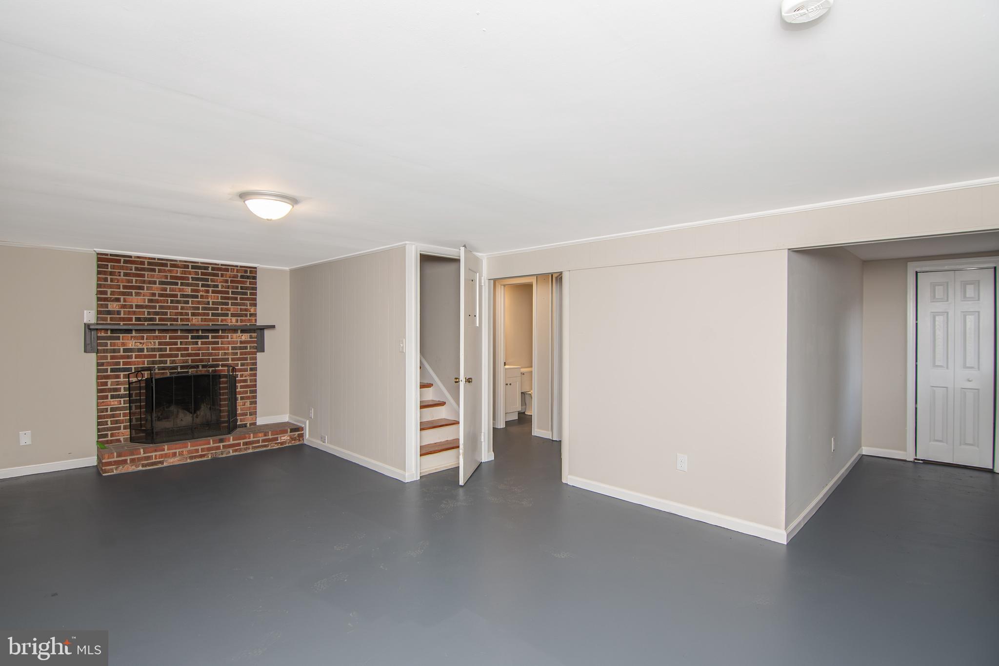 DOWNTOWN FREDERICKSBURG - Residential