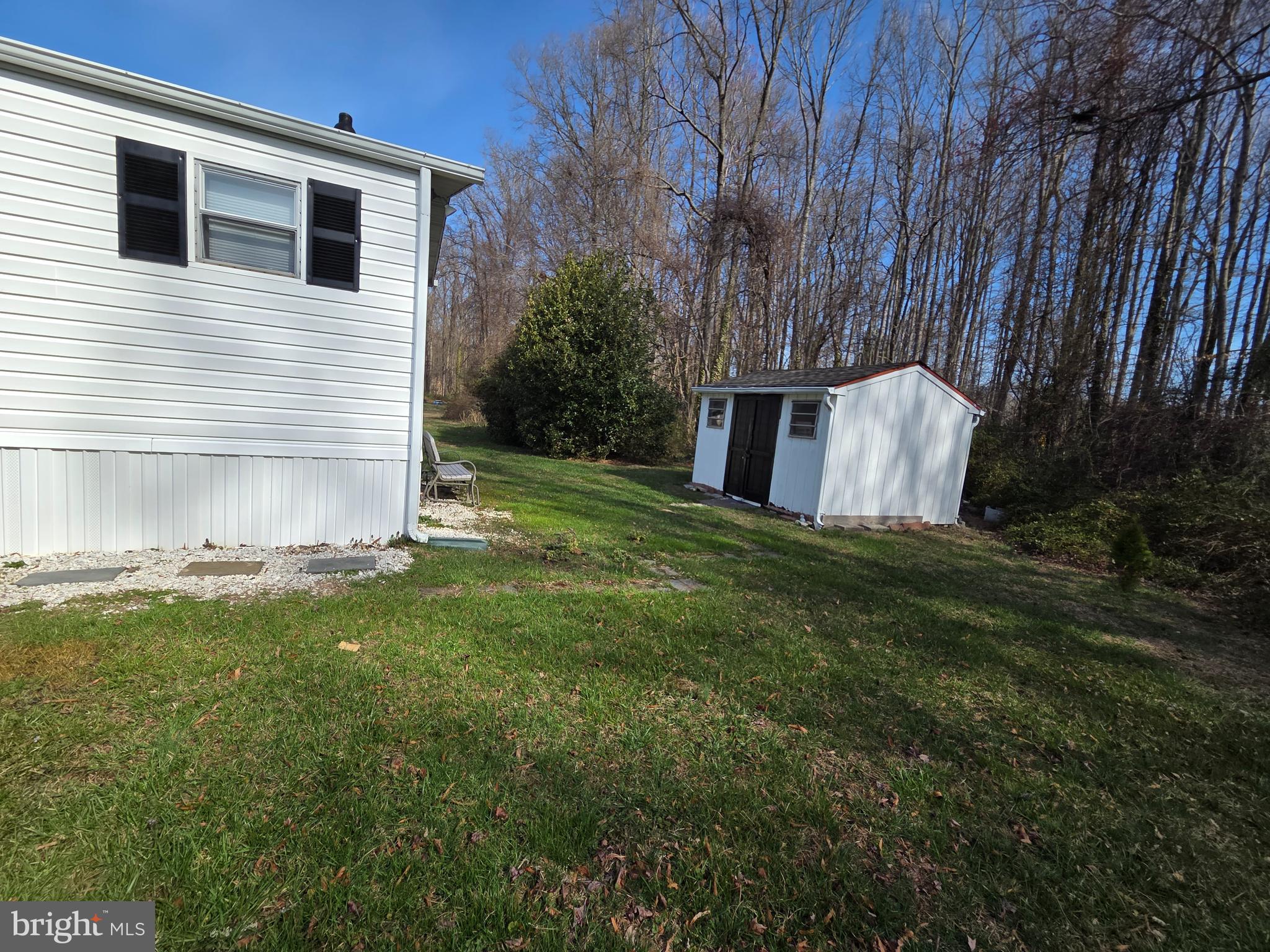 BUSH RIVER MANOR - Residential