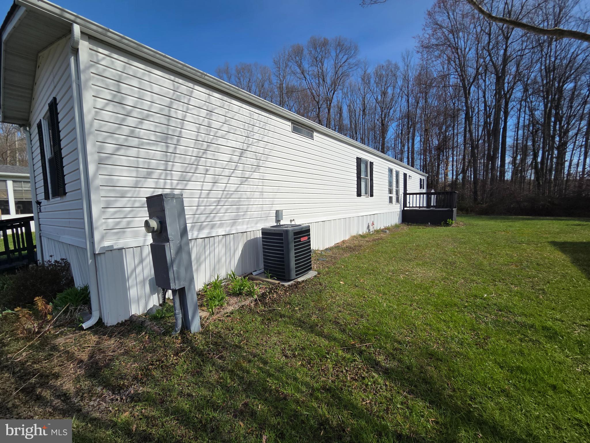 BUSH RIVER MANOR - Residential