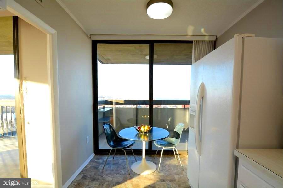 ALEXANDRIA HOUSE - Residential Lease