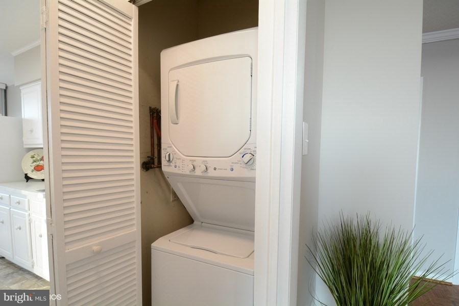 ALEXANDRIA HOUSE - Residential Lease