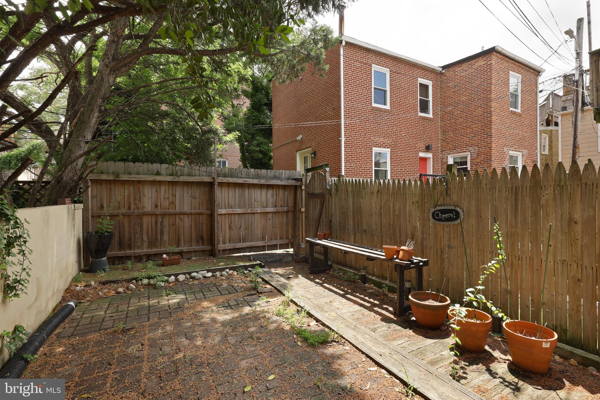 FEDERAL HILL HISTORIC DISTRICT - Residential Lease