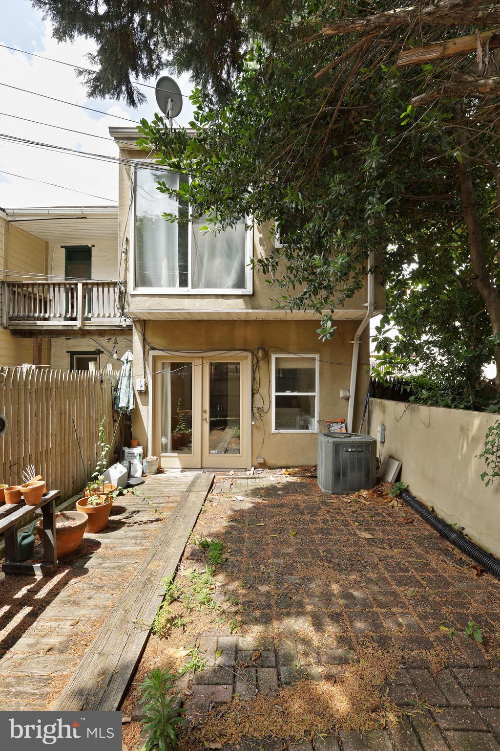 FEDERAL HILL HISTORIC DISTRICT - Residential Lease