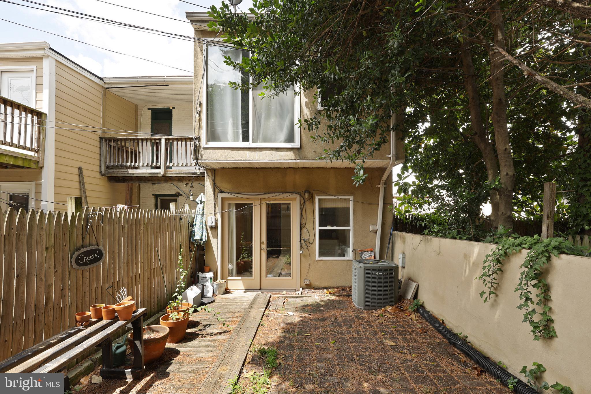 FEDERAL HILL HISTORIC DISTRICT - Residential Lease