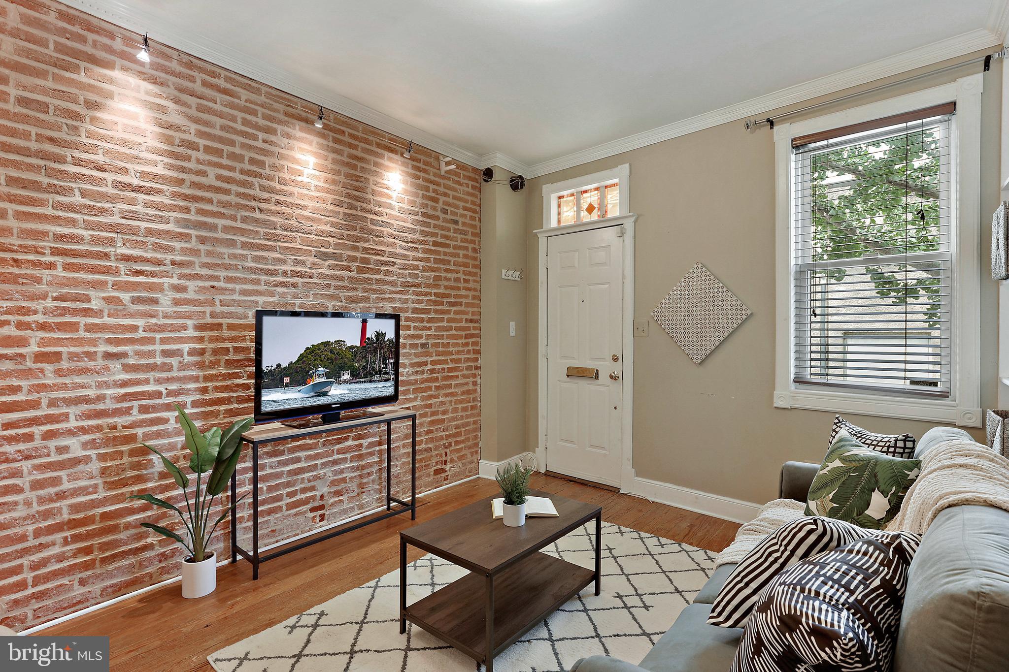 FEDERAL HILL HISTORIC DISTRICT - Residential Lease