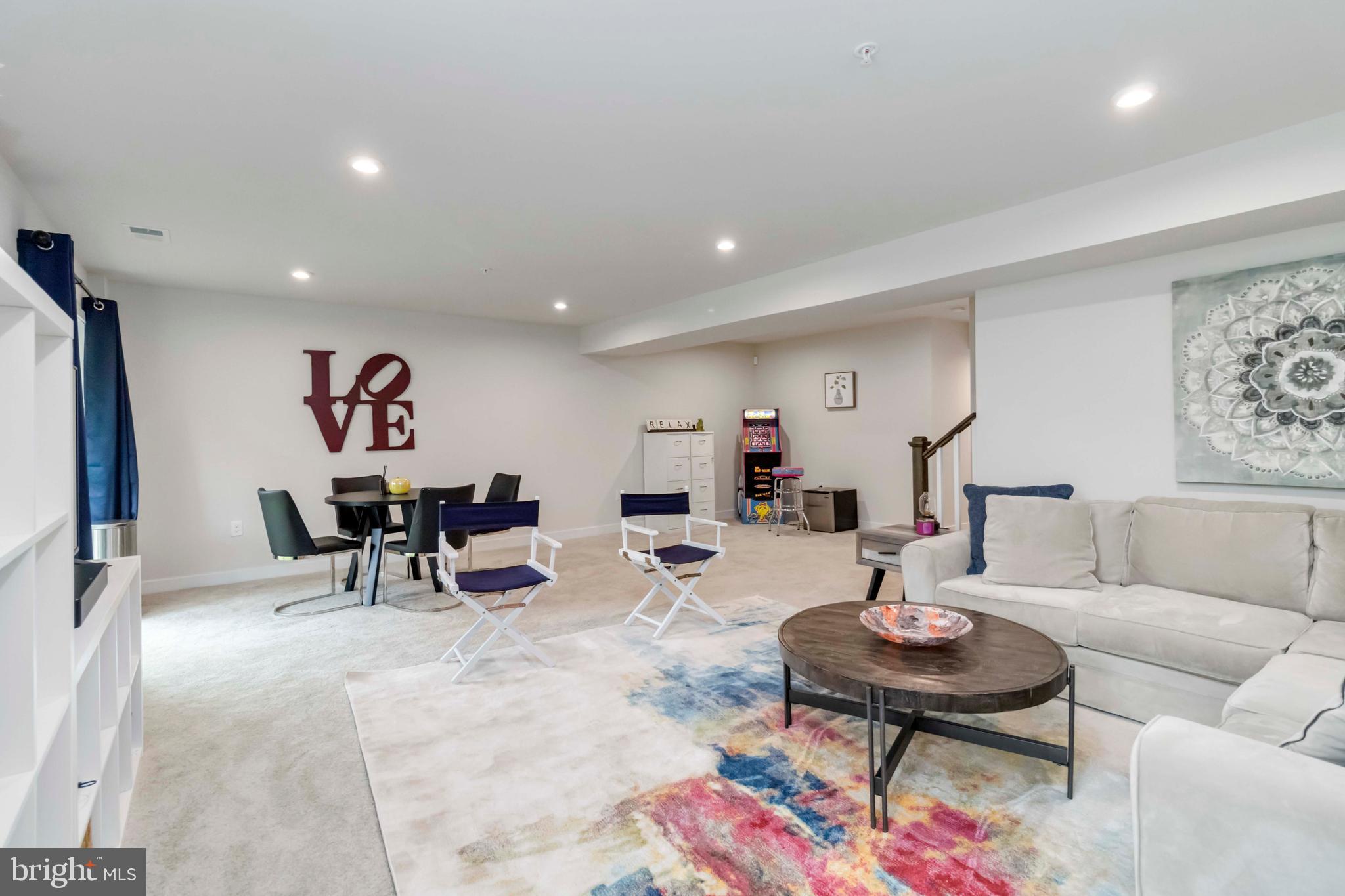 ASHBOURNE MEADOWS - Residential