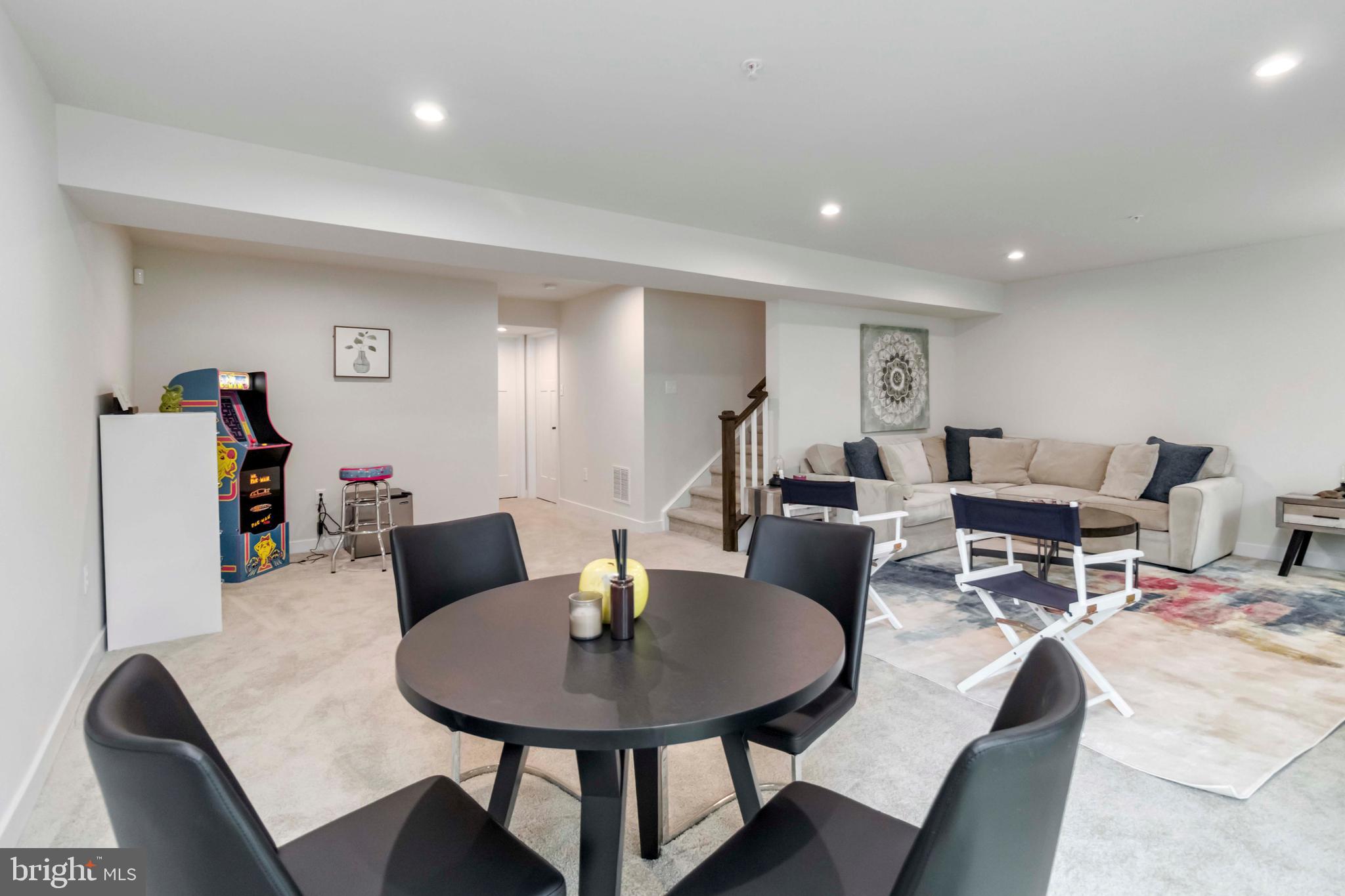 ASHBOURNE MEADOWS - Residential