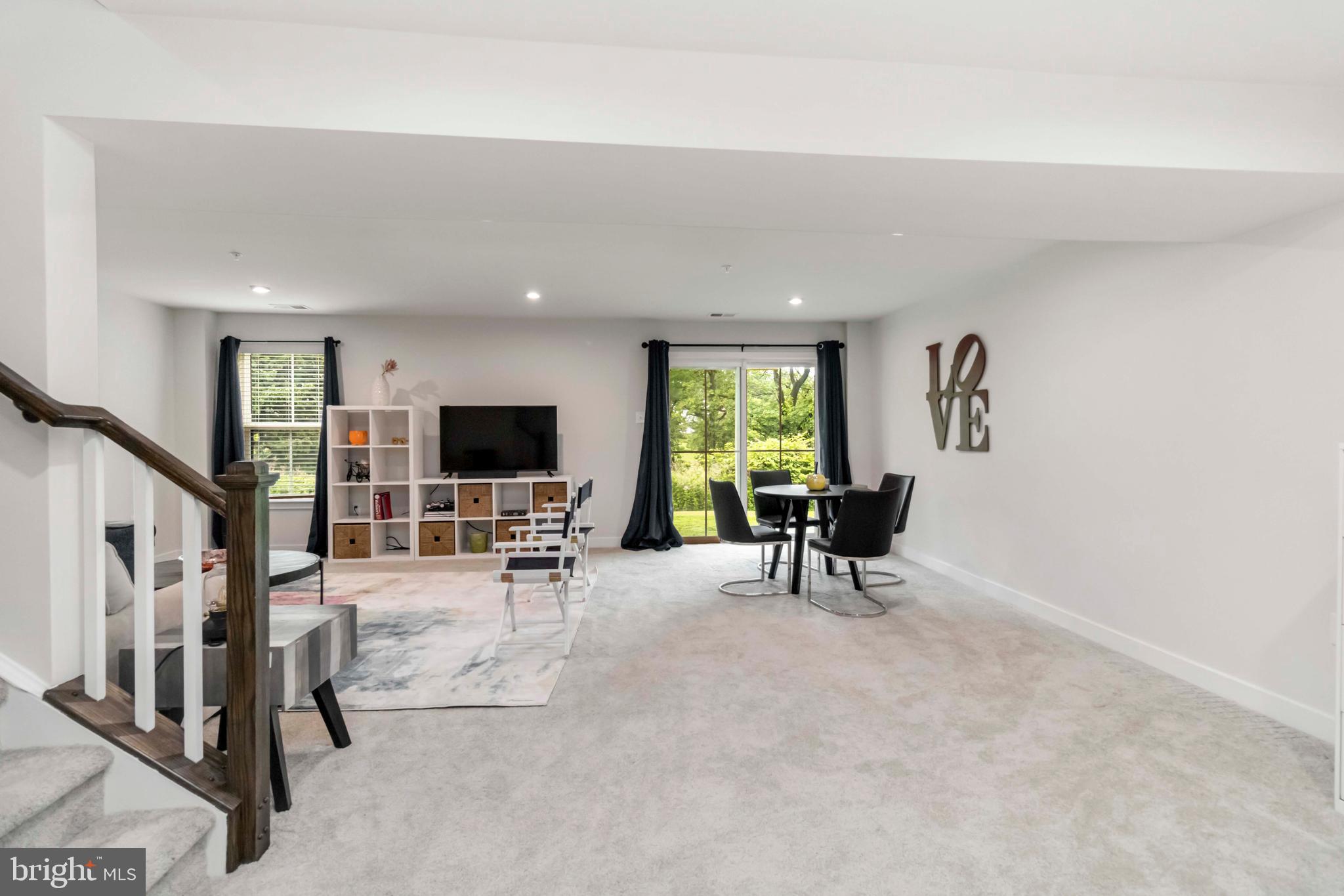 ASHBOURNE MEADOWS - Residential