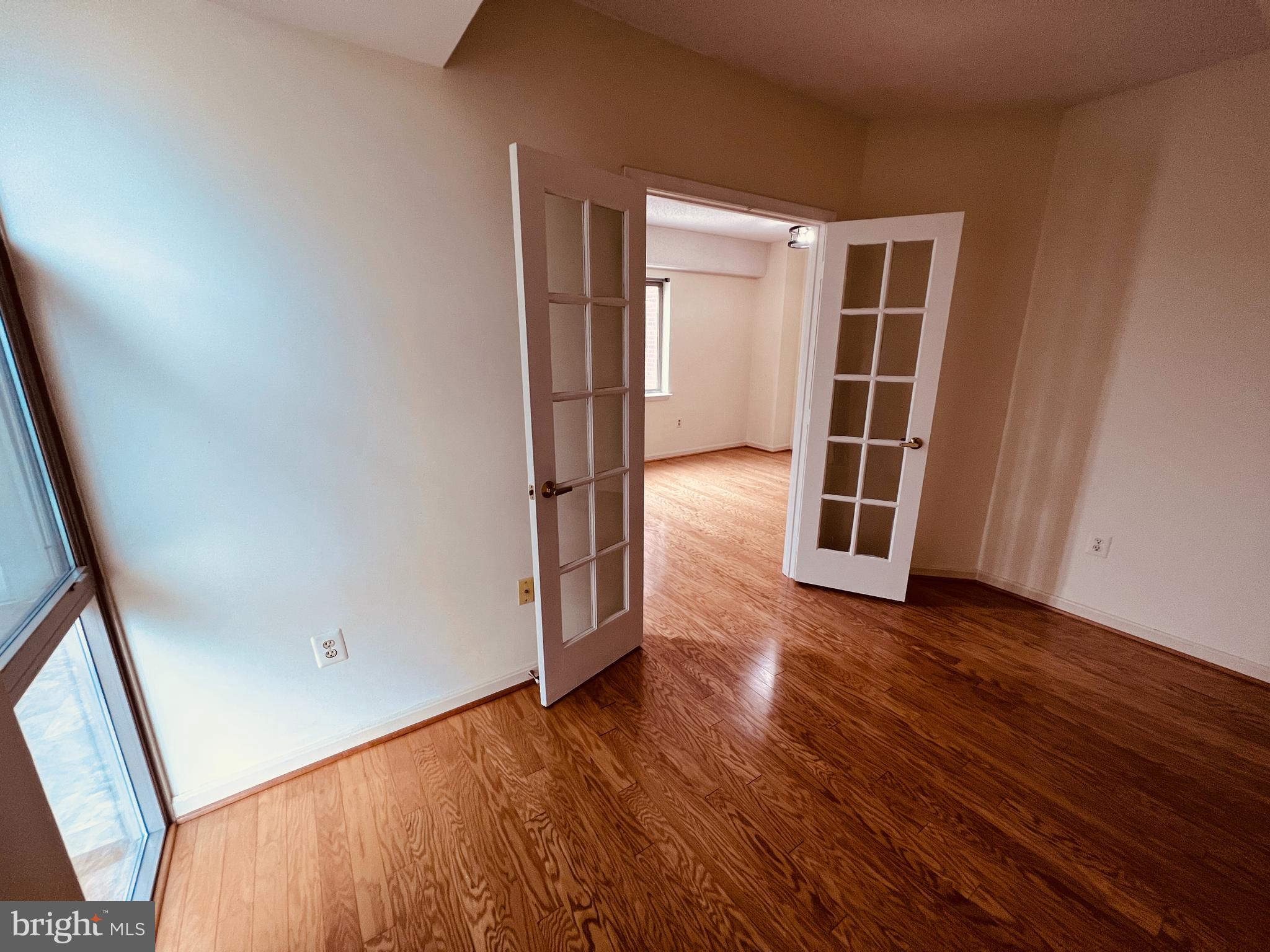 VICTORIA SPRINGS - Residential Lease