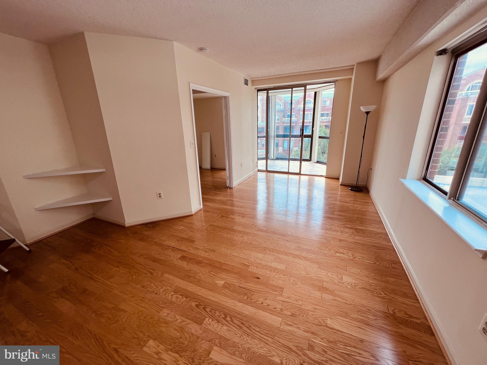 VICTORIA SPRINGS - Residential Lease