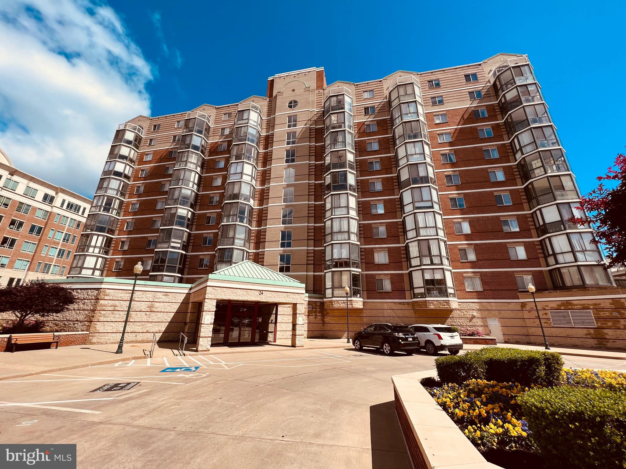 VICTORIA SPRINGS - Residential Lease