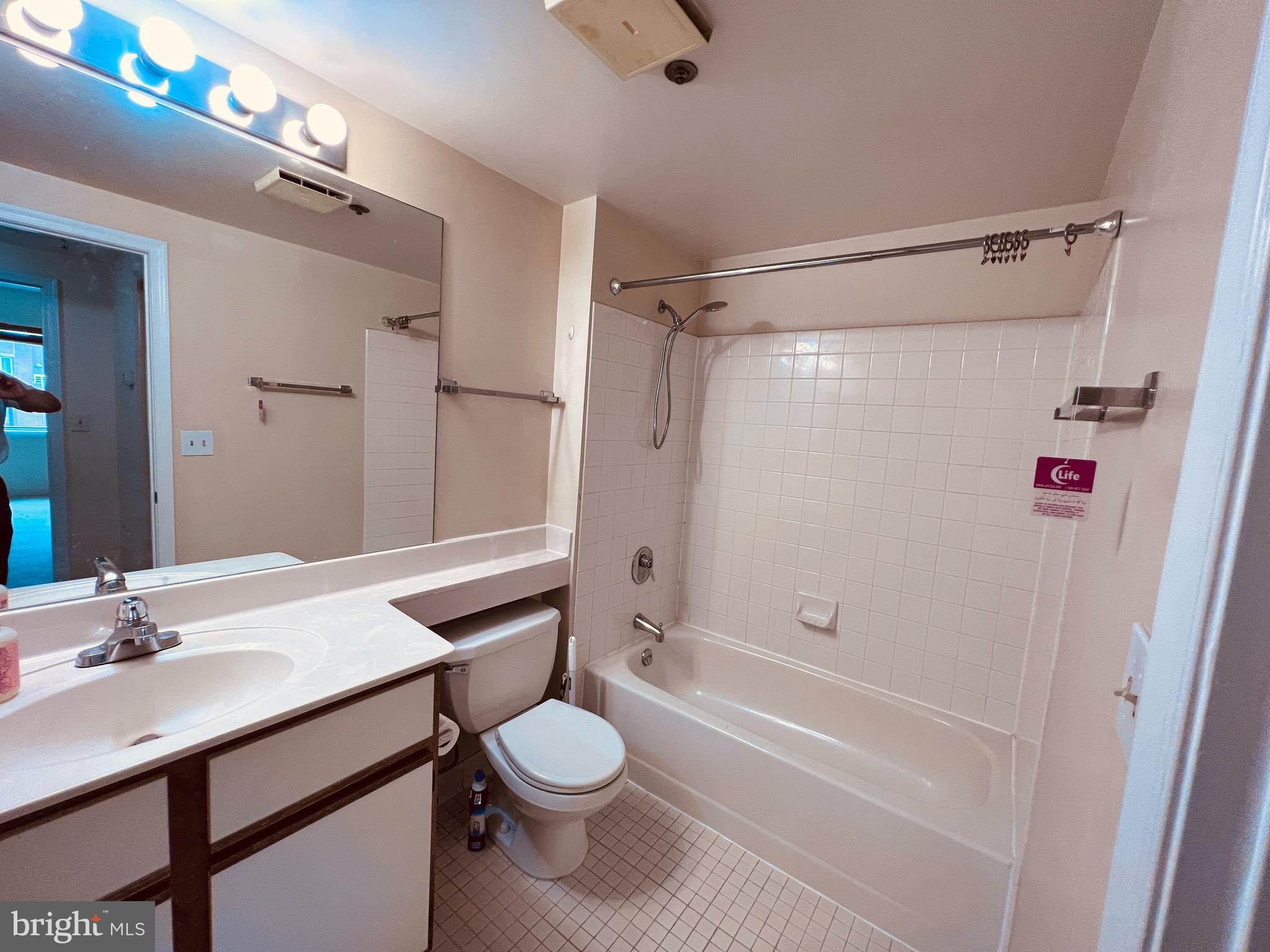 VICTORIA SPRINGS - Residential Lease