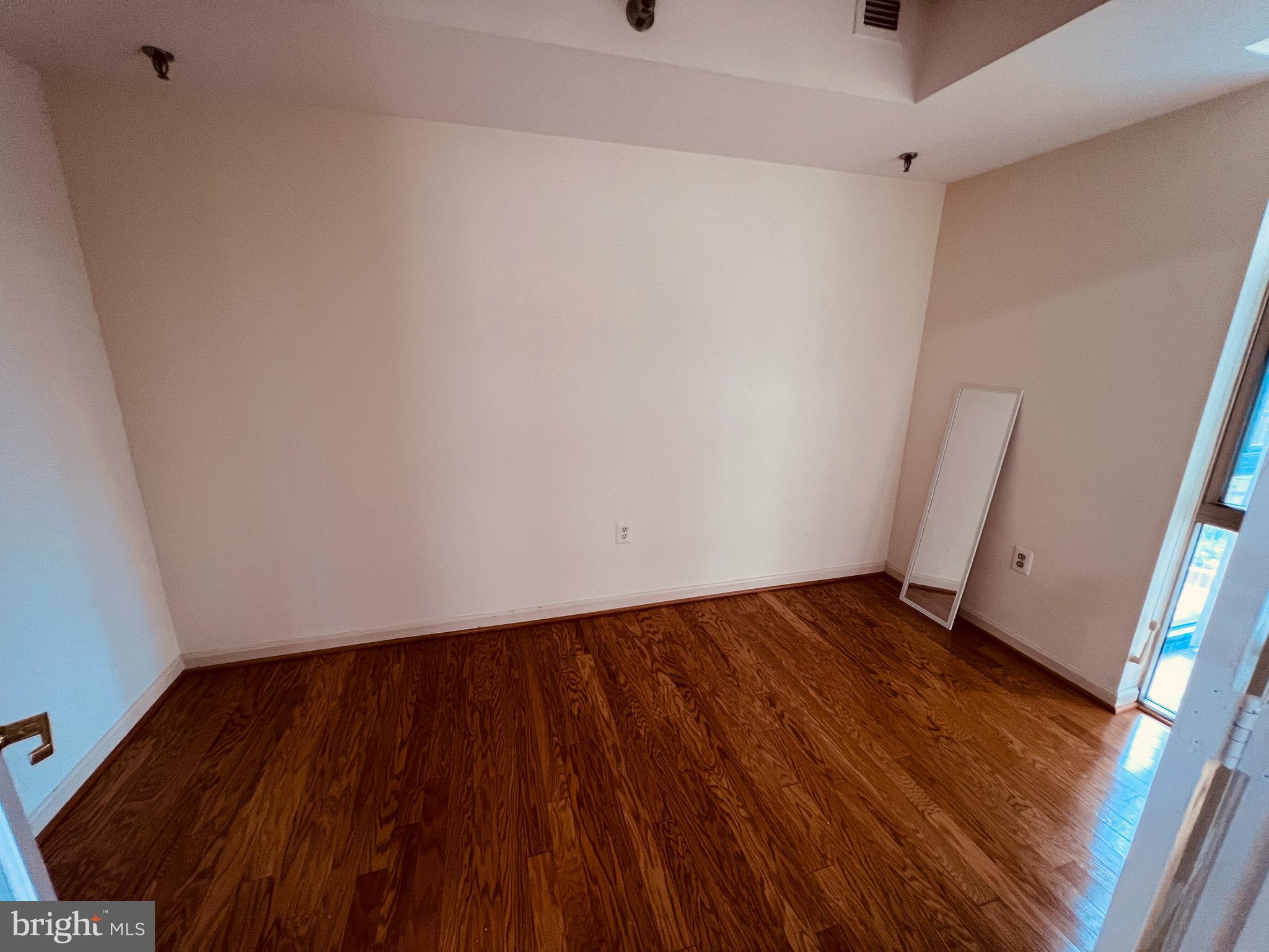 VICTORIA SPRINGS - Residential Lease