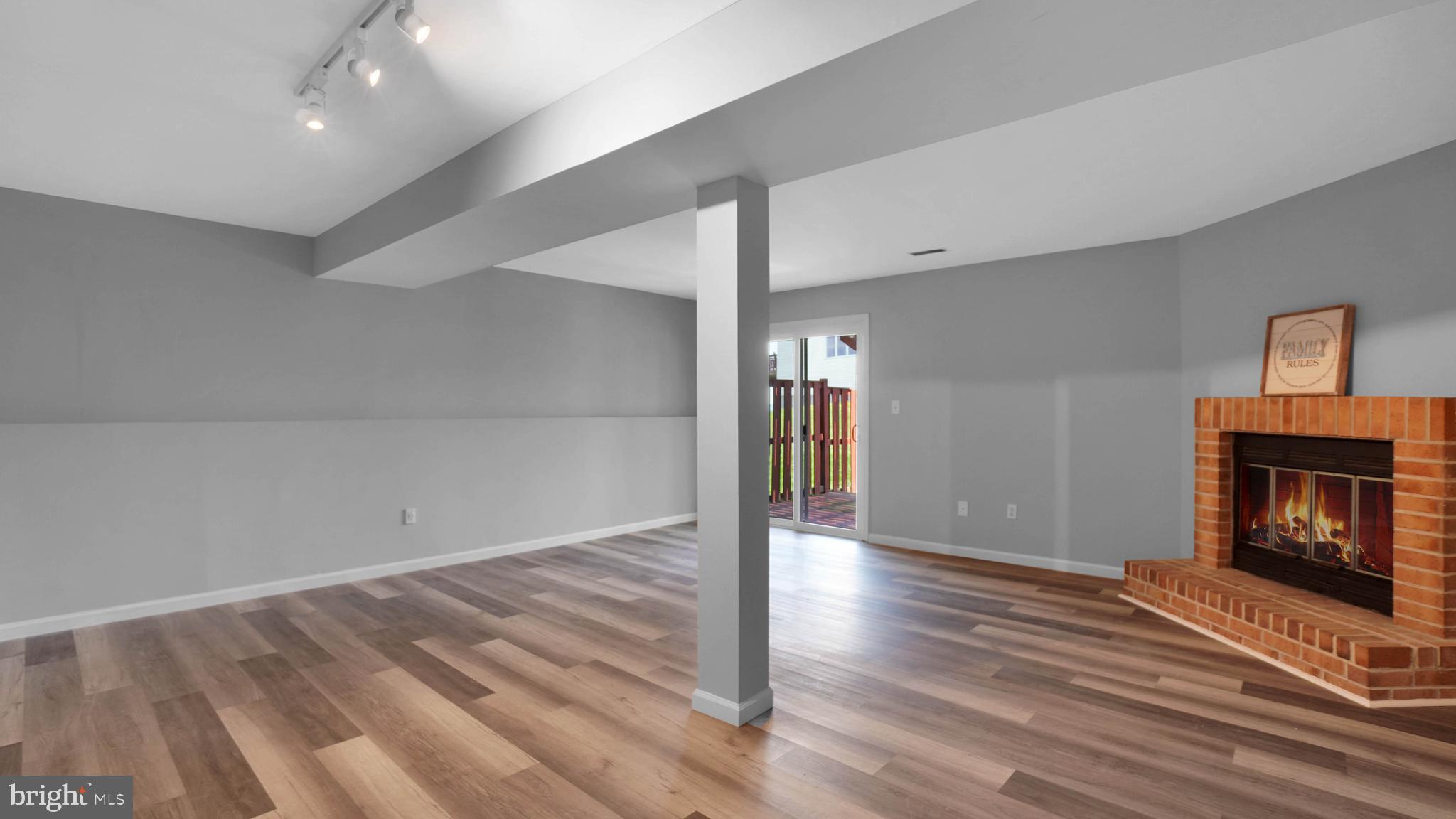 STONEY BEACH - Residential Lease