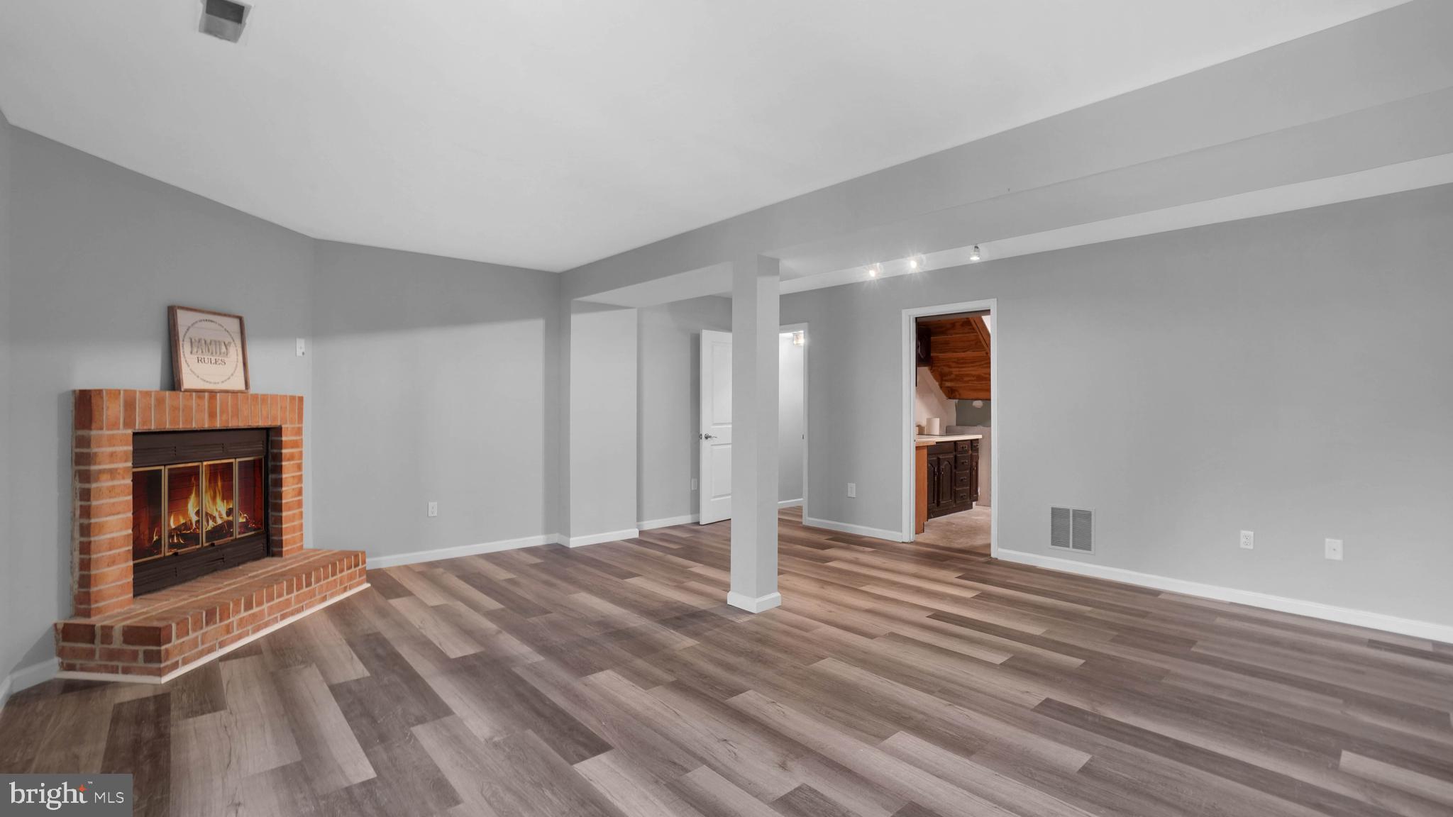 STONEY BEACH - Residential Lease