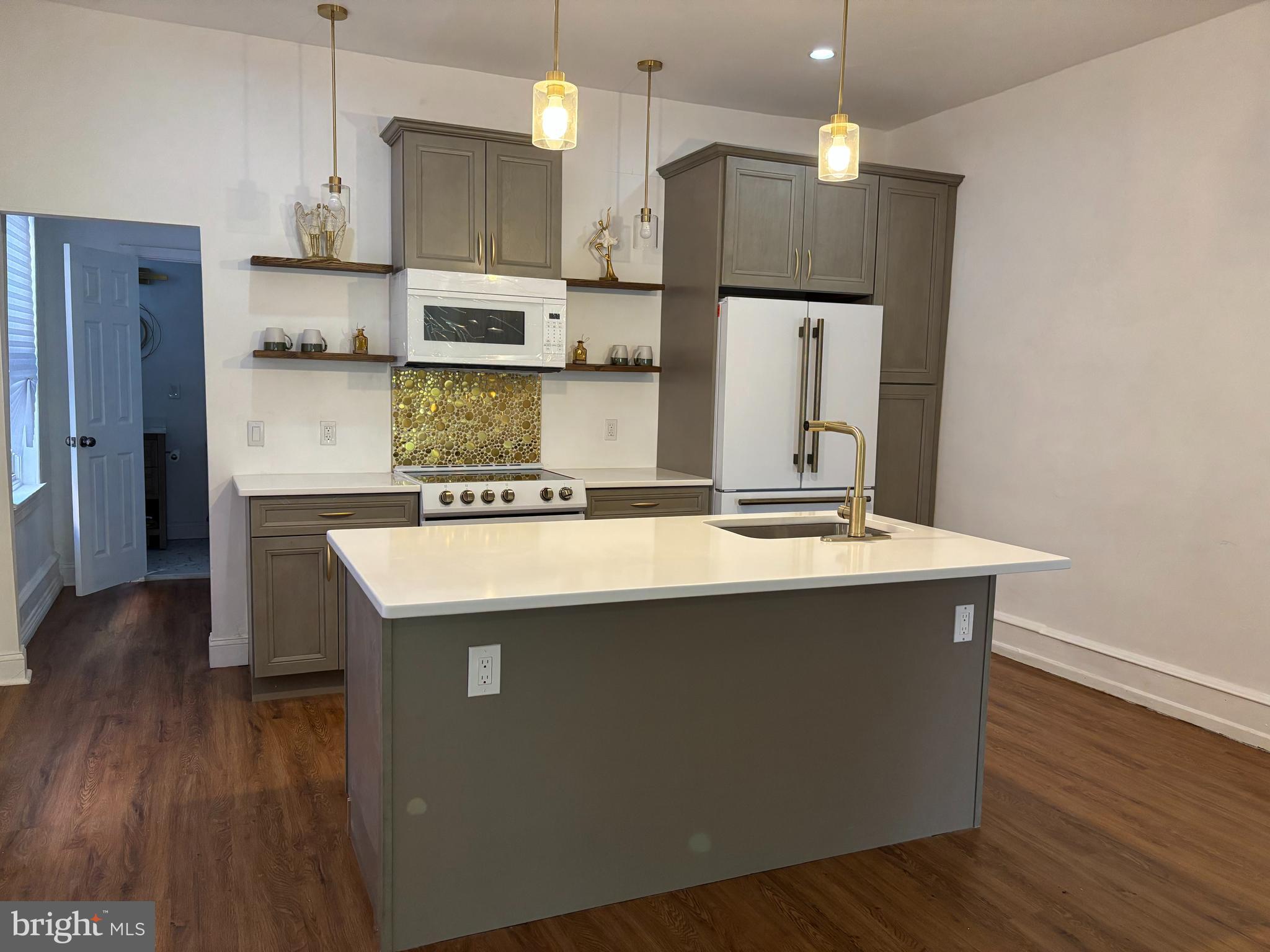 COBBS CREEK - Residential