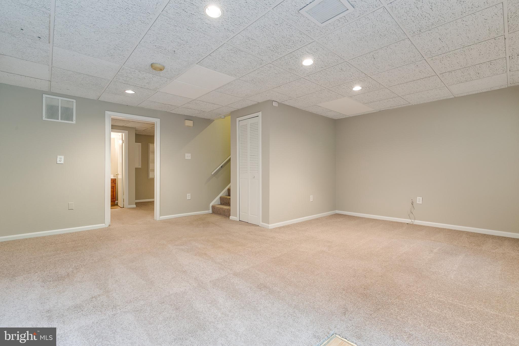 POINT OF WOODS - Residential Lease