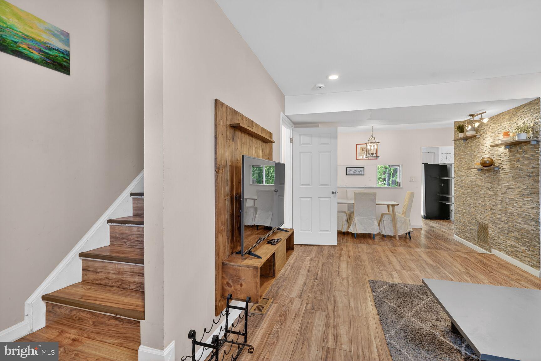 9030 PICKWICK VILLAGE TERRACE