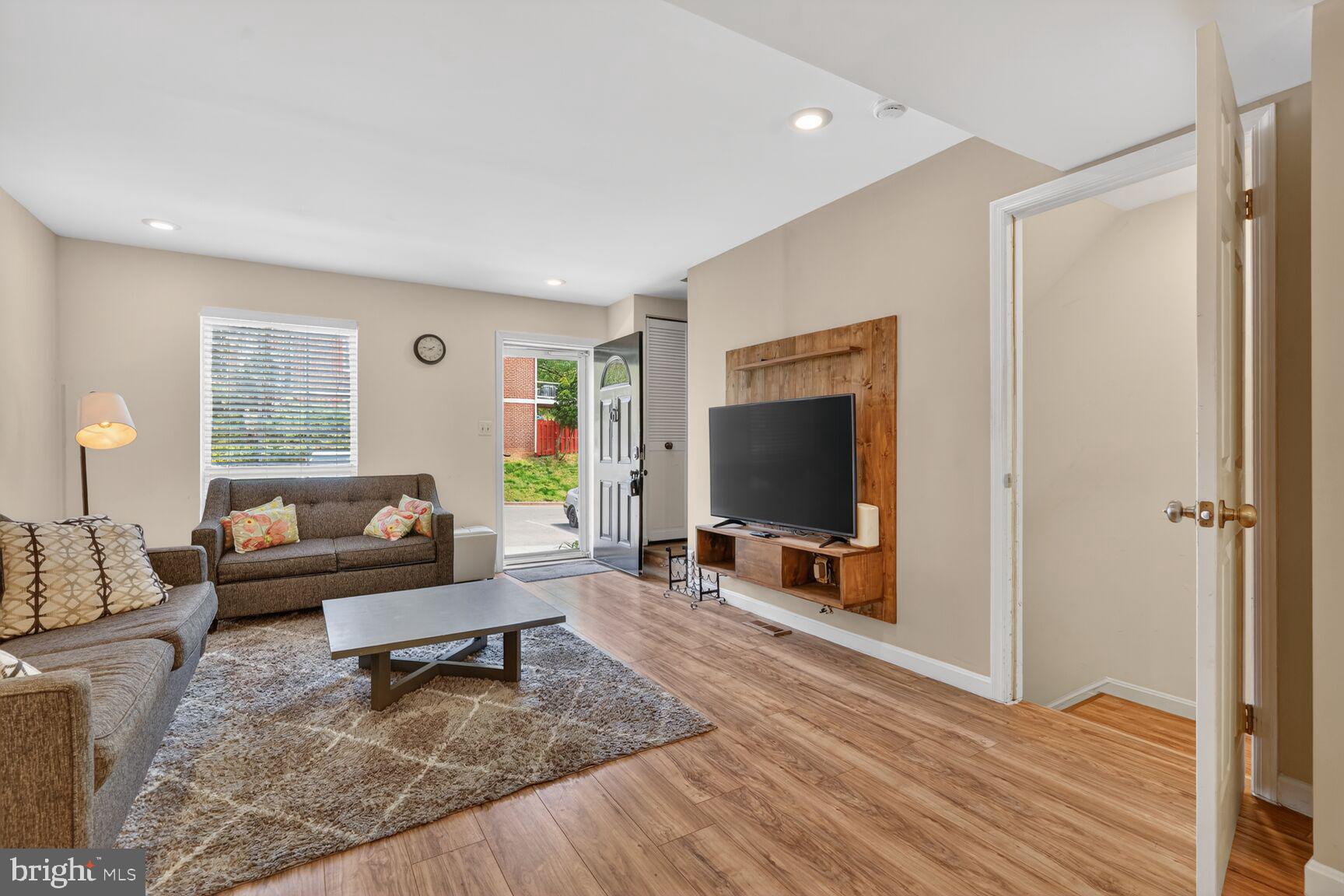 9030 PICKWICK VILLAGE TERRACE