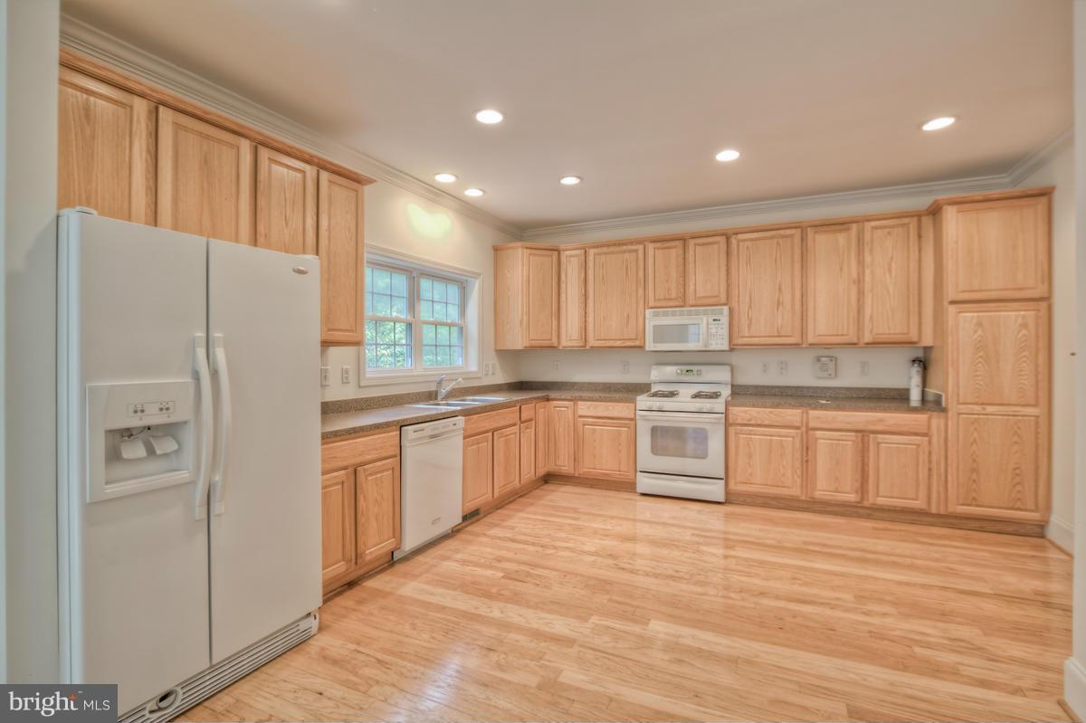 WIDEWATER VILLAGE - Residential