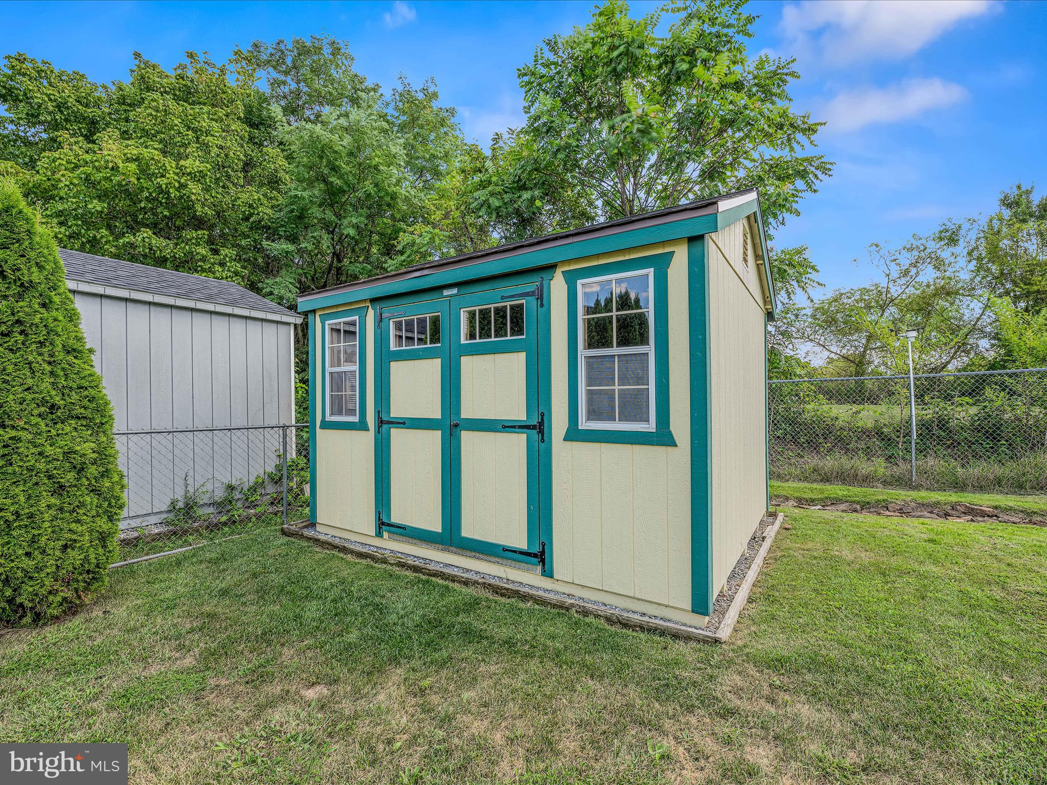 SPRINGFIELD VILLAGE - Residential