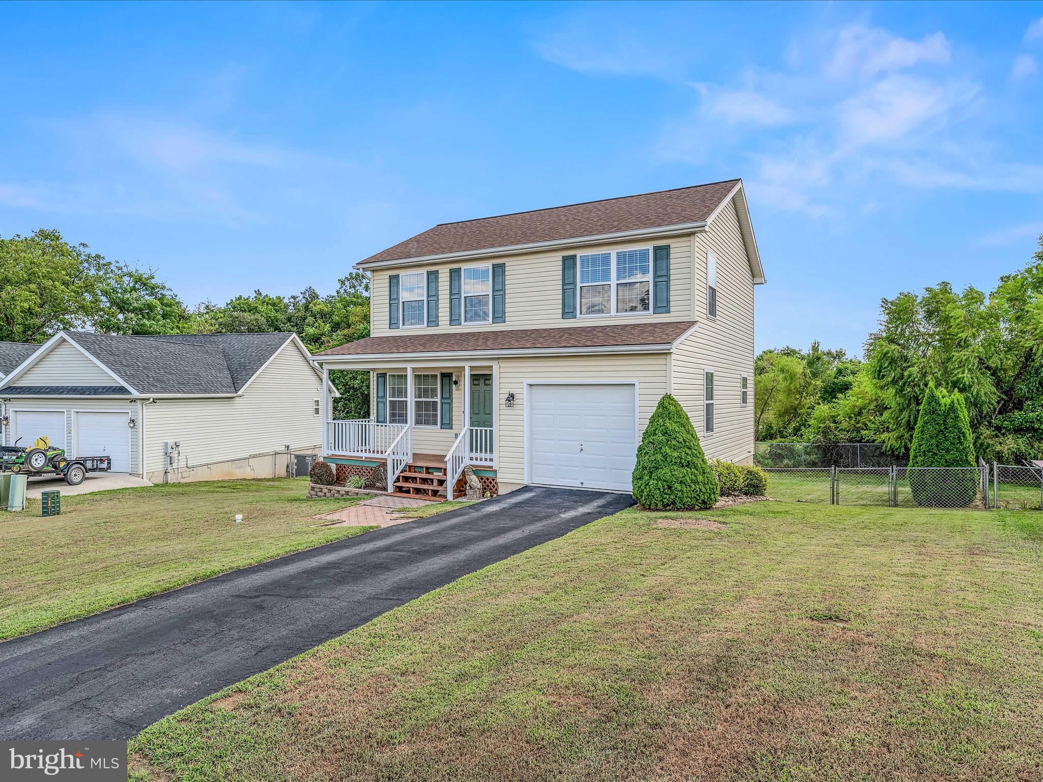 SPRINGFIELD VILLAGE - Residential