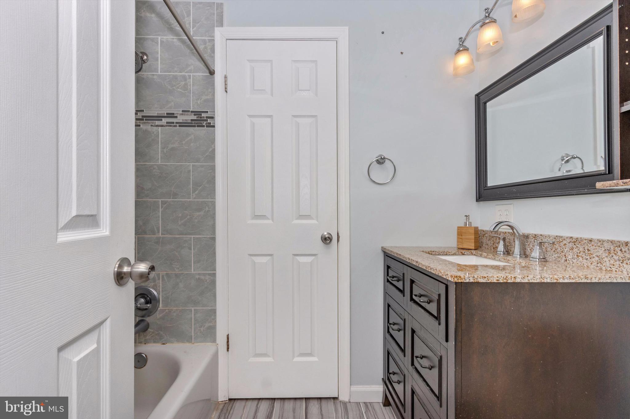 MILL CREEK - Residential