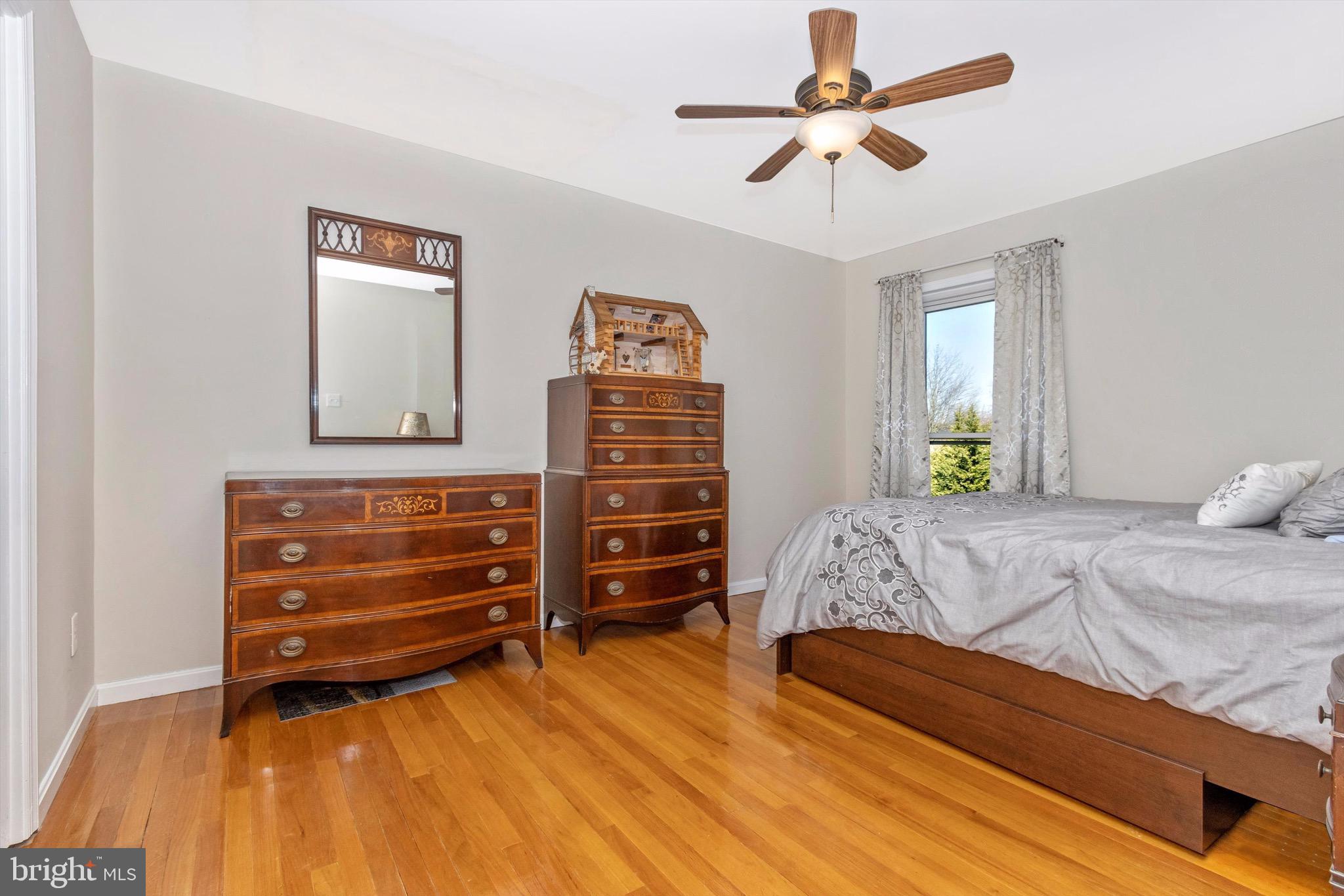 MILL CREEK - Residential