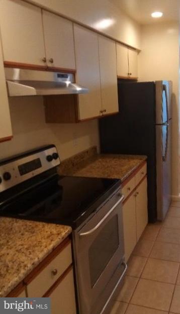 DEVON HILLS CONDO - Residential