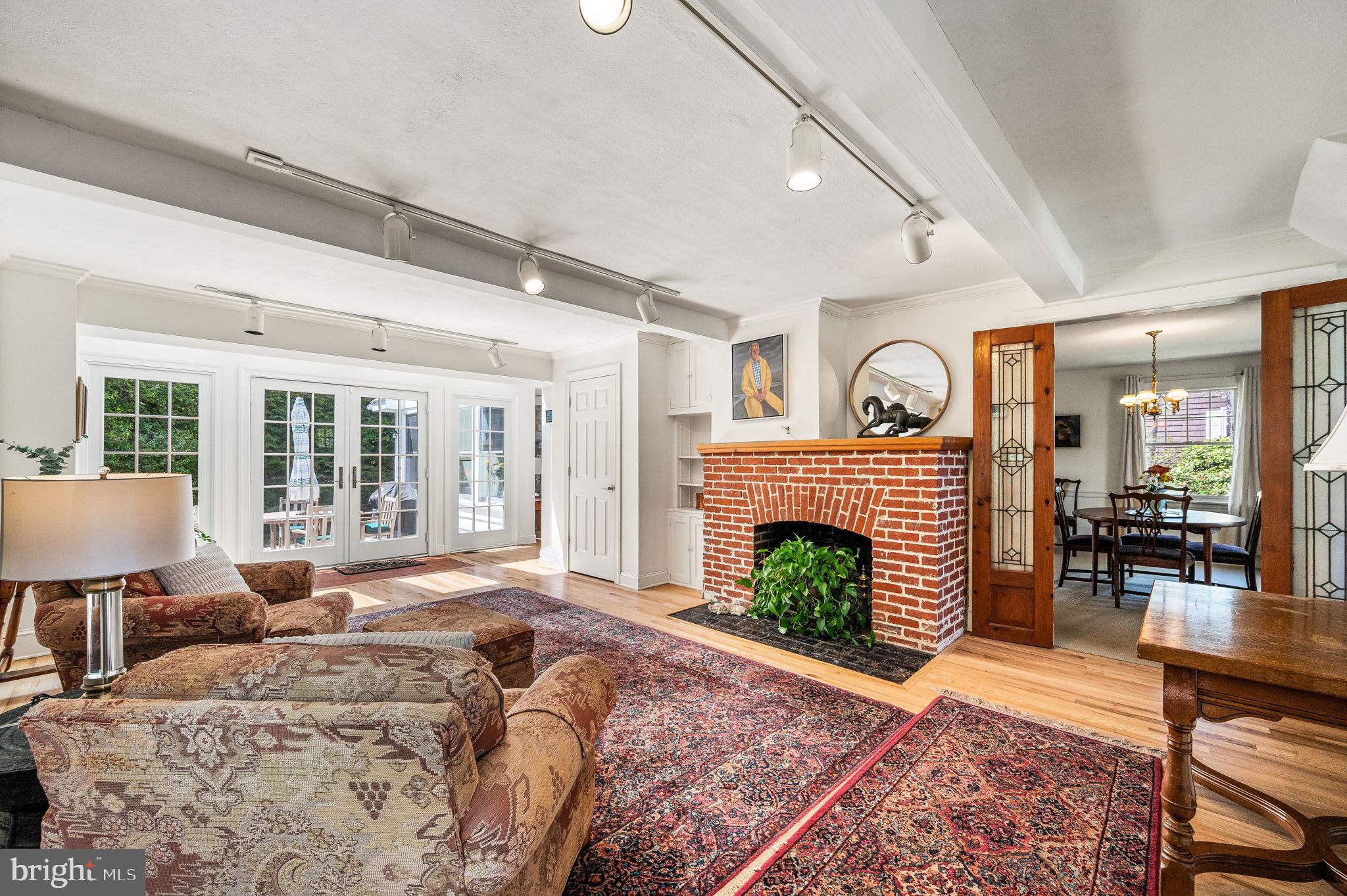 320 RIVERVIEW ROAD