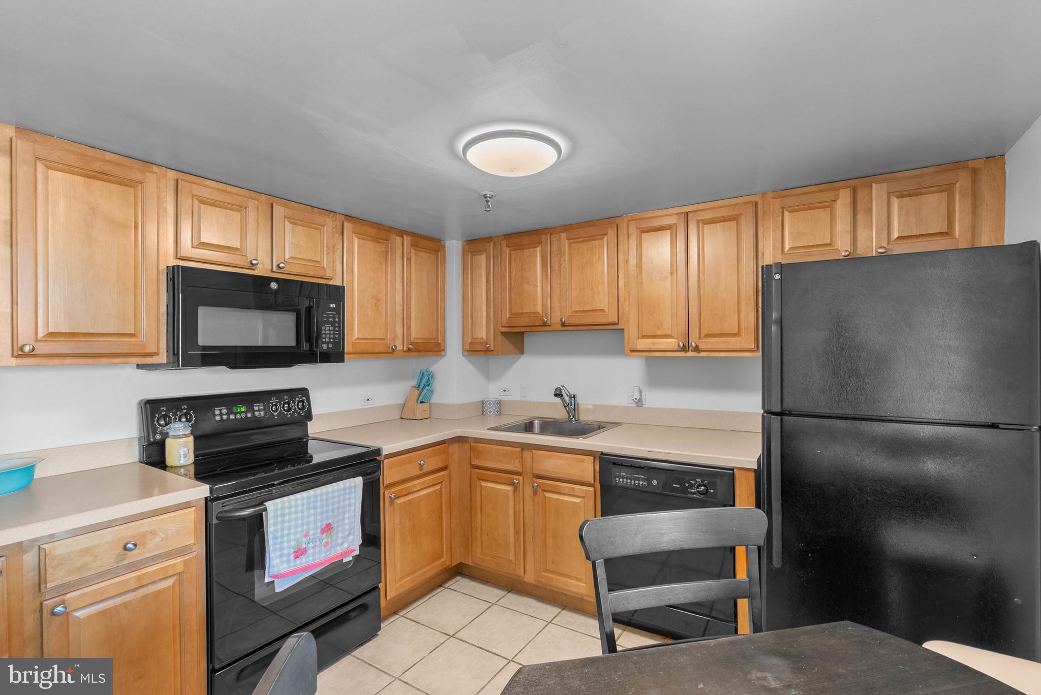 2001 HAMILTON STREET 507