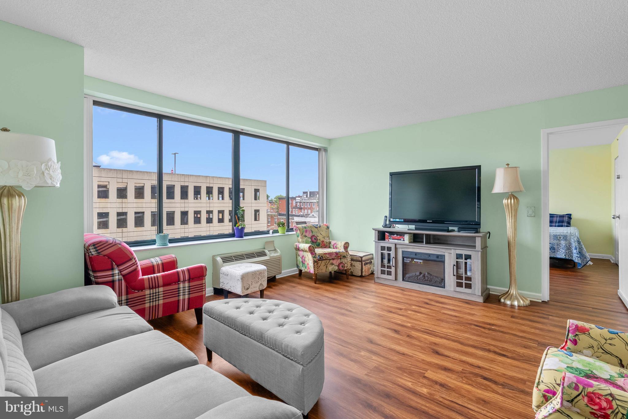 ART MUSEUM AREA - Residential