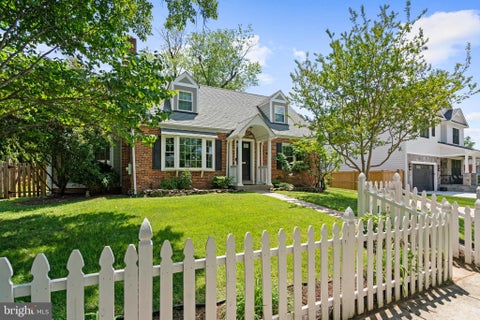 Homes For Sale - 9213 Villa Drive<br/> BETHESDA, MD 20817
