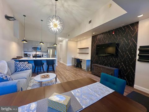 Condo For Rent - 3961 Baltimore Avenue #1F<br/> PHILADELPHIA, PA 19104