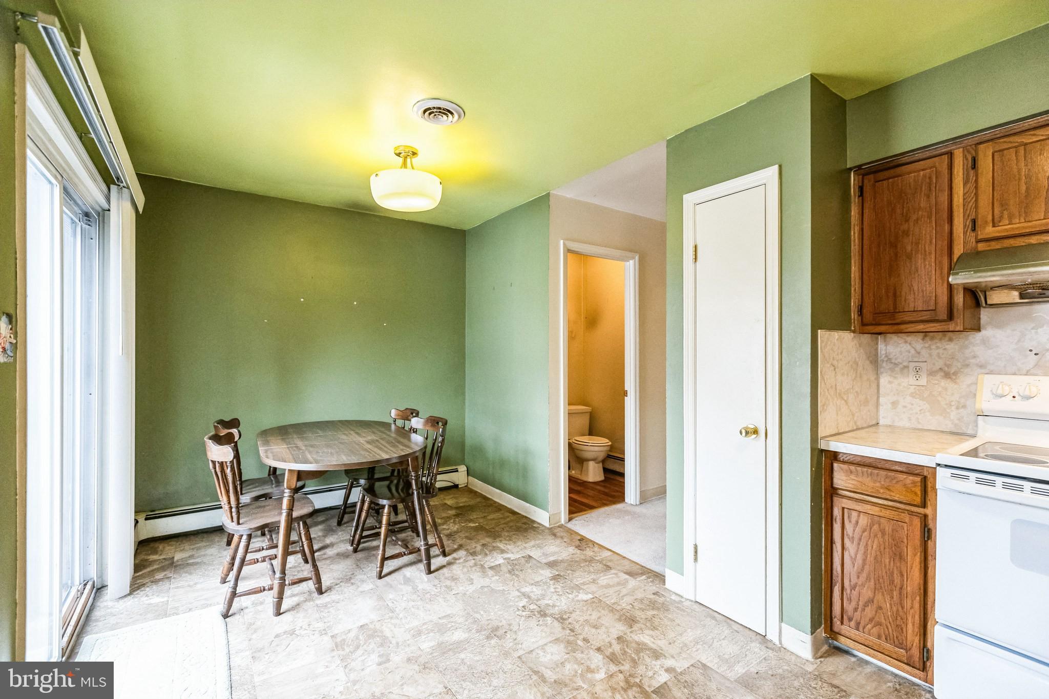 WALNUT RIDGE ESTS - Residential