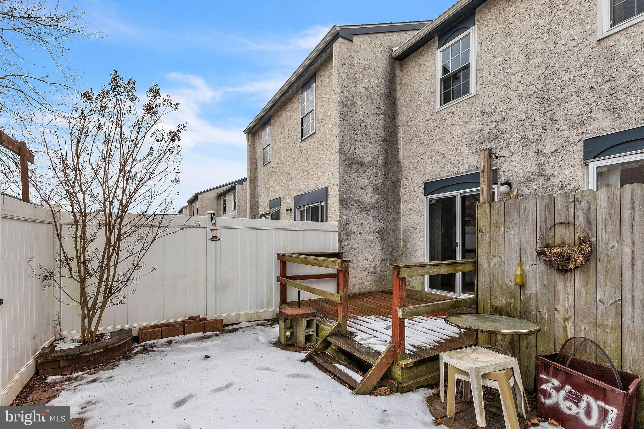 WALNUT RIDGE ESTS - Residential