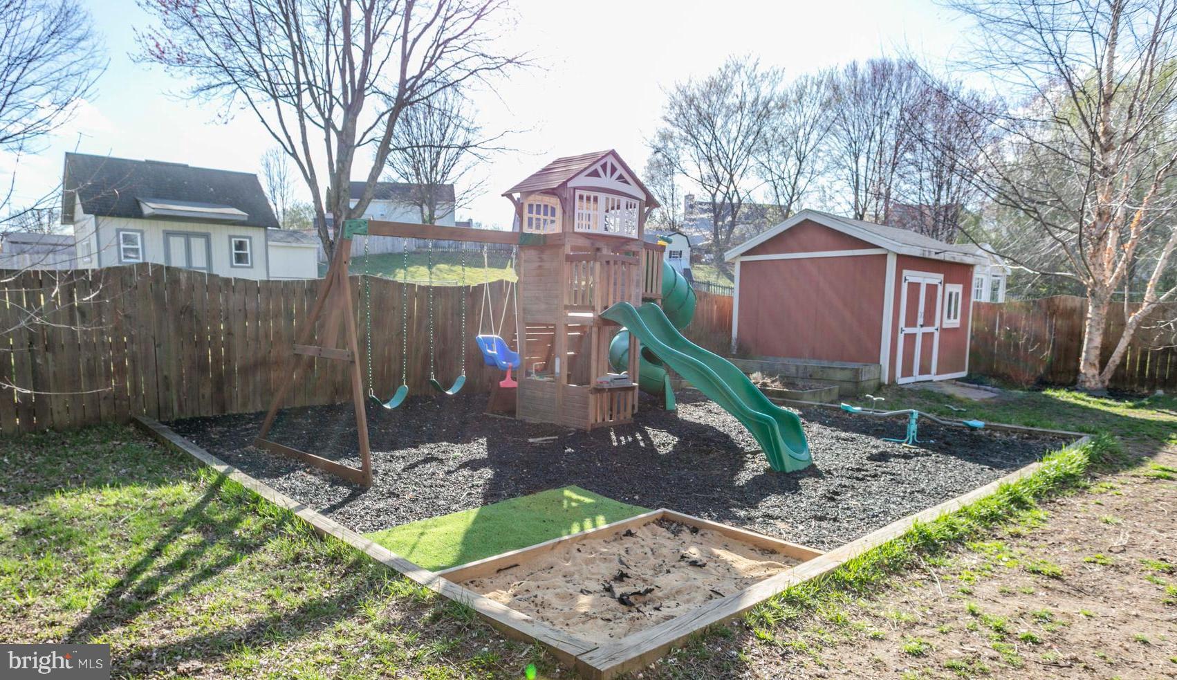 DALE CITY - Residential