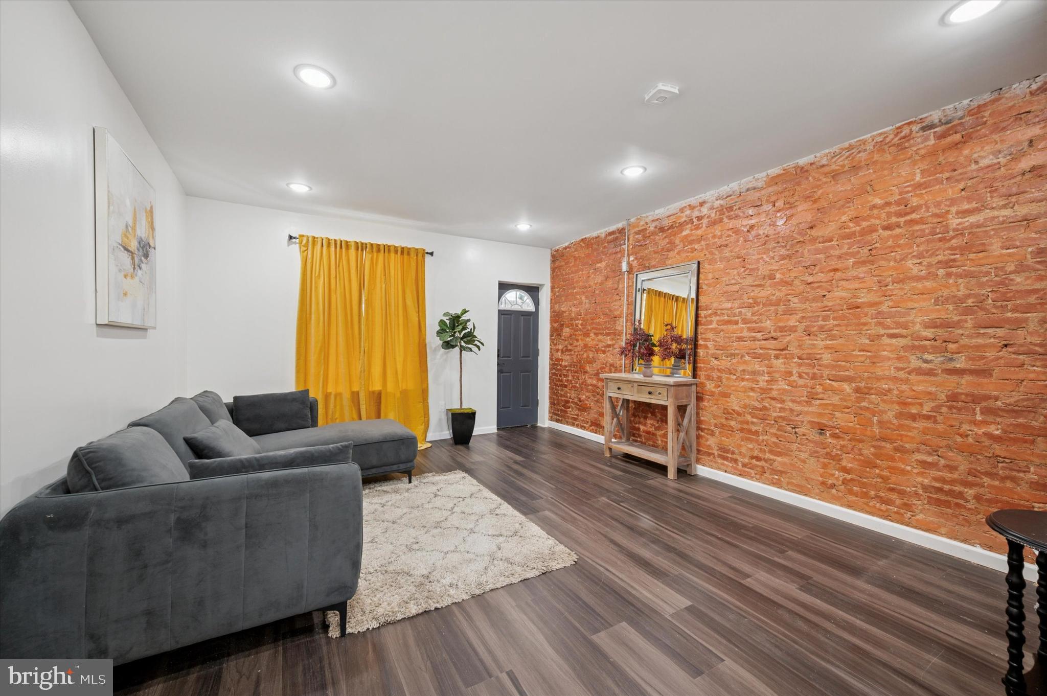 GERMANTOWN - Residential