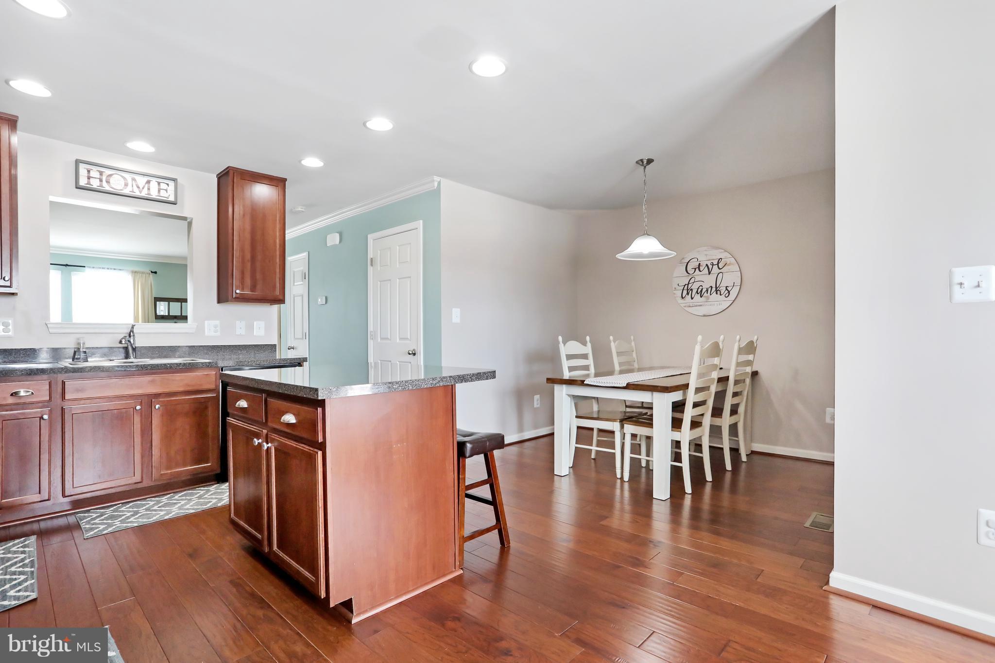 LAKELAND PLACE - Residential