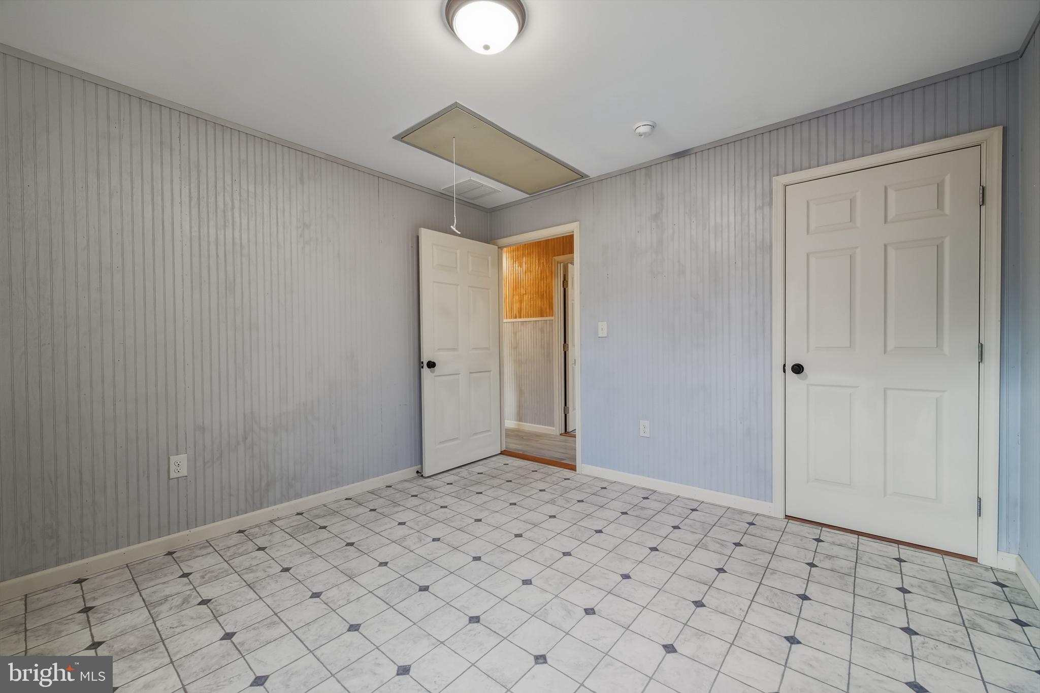 IDA PALMER - Residential