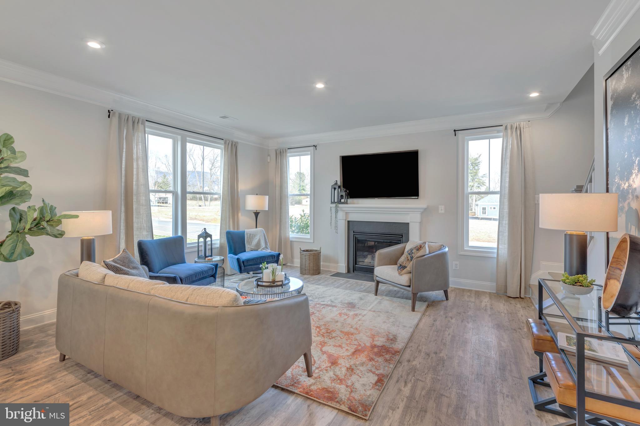 64 REAGAN AVENUE [824]