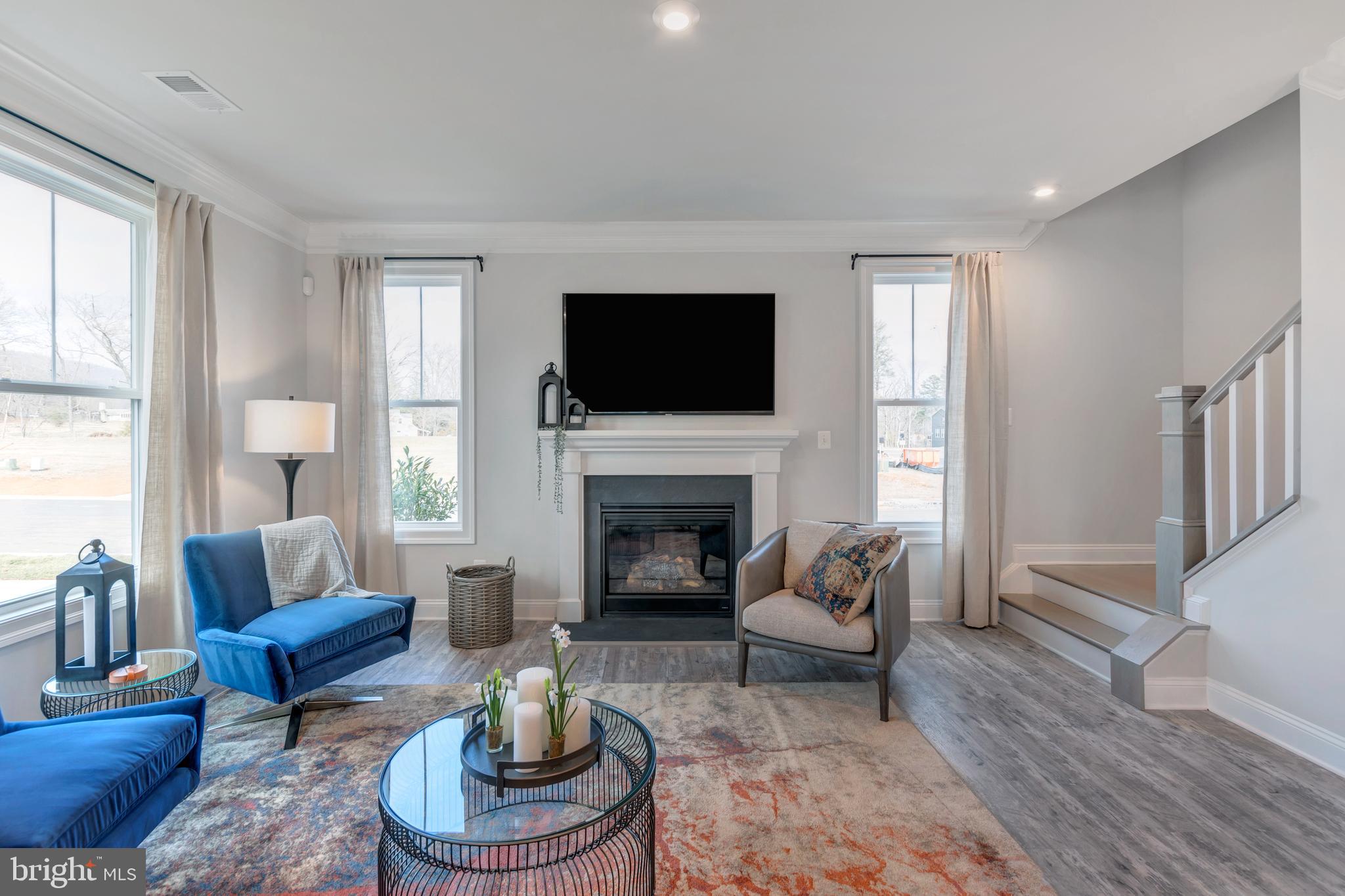 64 REAGAN AVENUE [824]