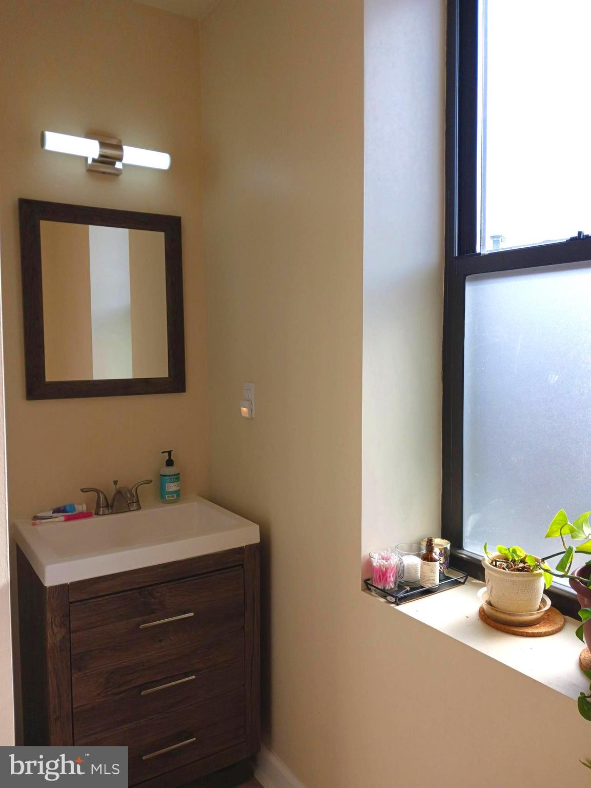BELLA VISTA - Residential Lease