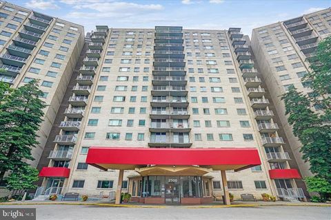 Photo of 2500 N Van Dorn Street #1226, ALEXANDRIA, VA 22302 (MLS # VAAX2054042)
