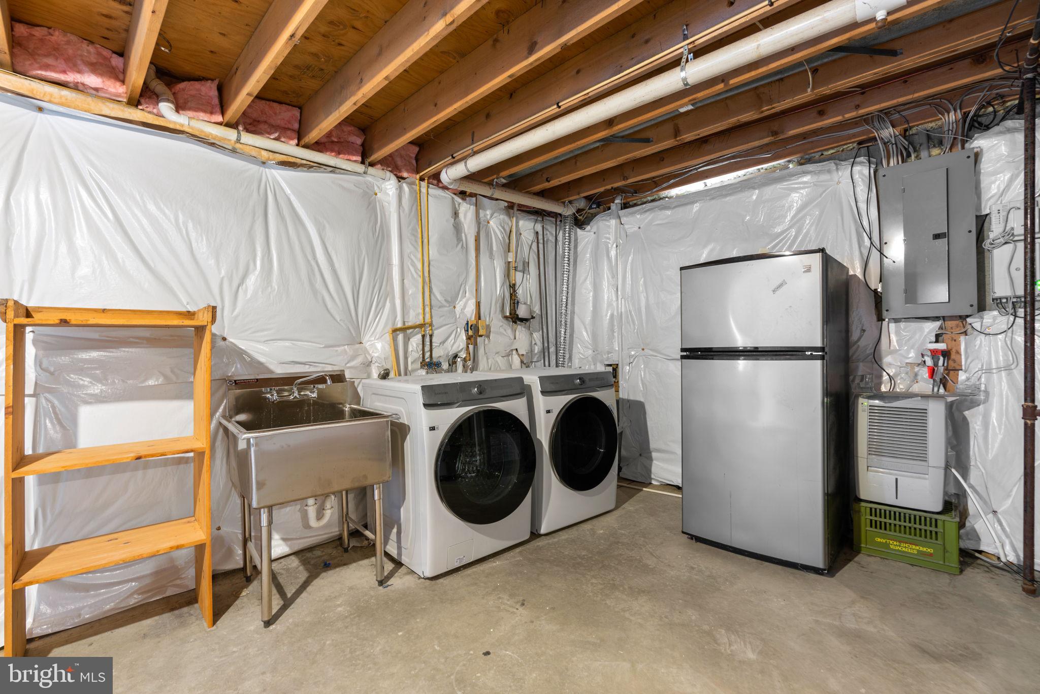 NOTTINGHAM VILLAGE - Residential