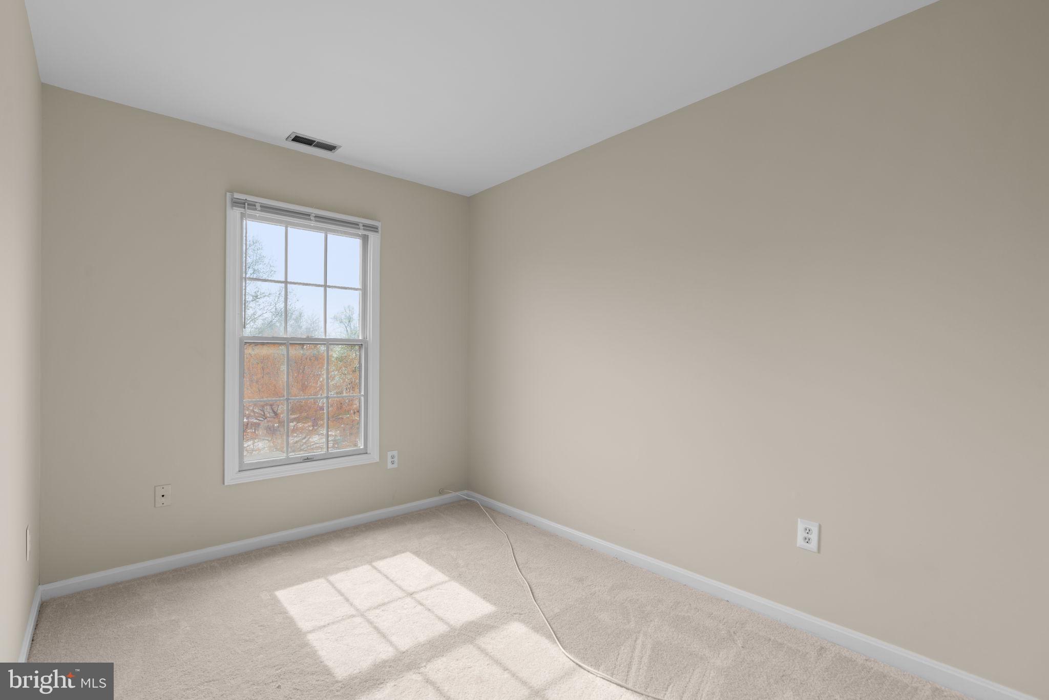 NOTTINGHAM VILLAGE - Residential